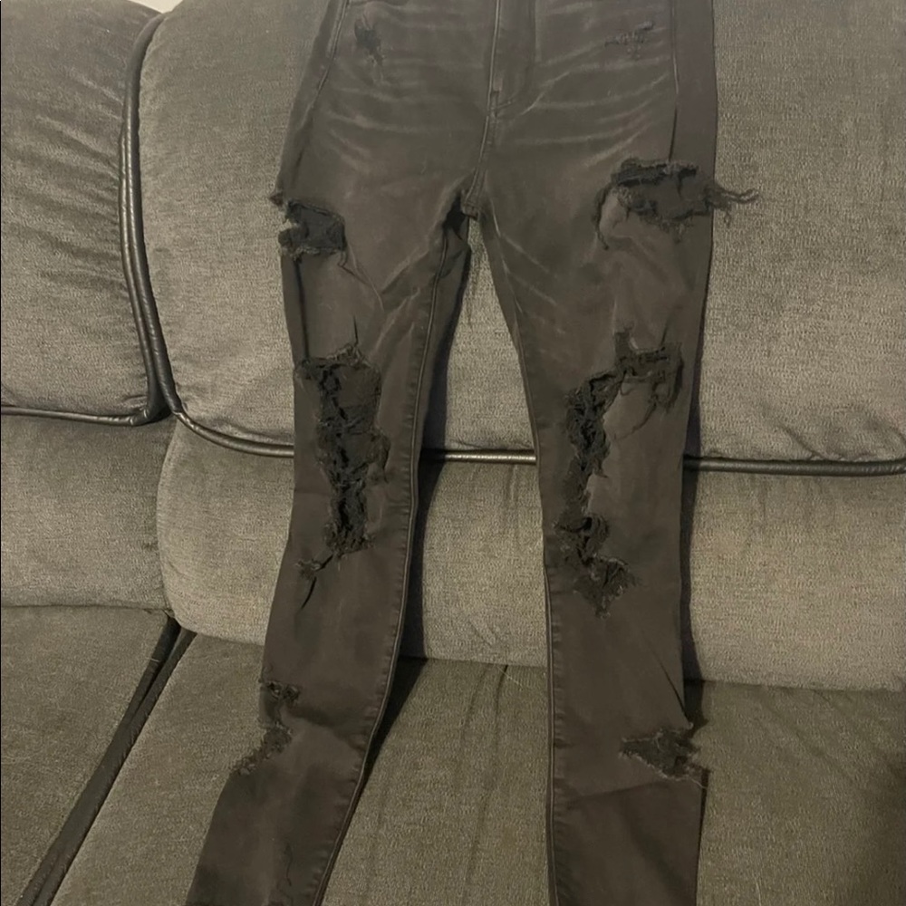 American eagle size 0 black distressed jeans.